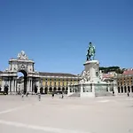 Arsenal Apartment